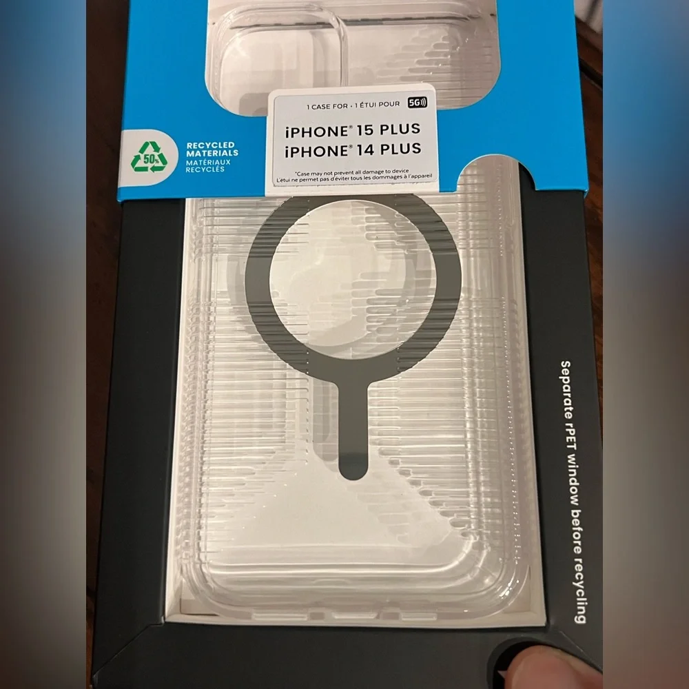 Speck IPhone 15 Plus or 14 Plus Case NWT